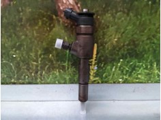 Recambio de inyector para peugeot bipper 1.4 hdi referencia OEM IAM 565889 0445110252 BOSCH