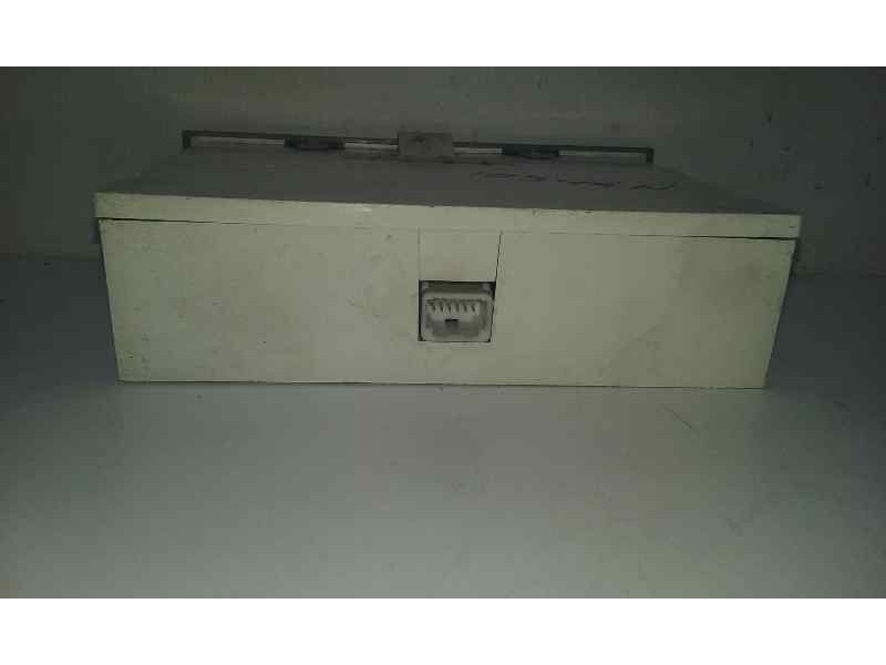 Recambio de pantalla multifuncion para nissan micra (k12e) acenta referencia OEM IAM   