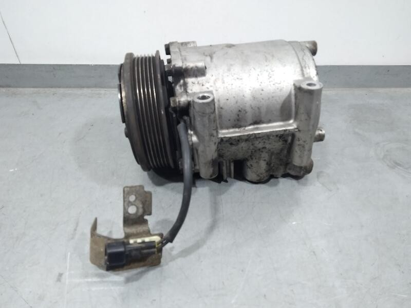 Recambio de compresor aire acondicionado para ford fiesta (cb1) ambiente referencia OEM IAM 8v5119d629df  fomoco