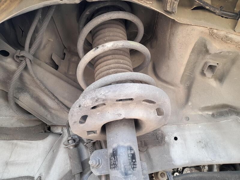 Recambio de amortiguador delantero derecho para opel crossland x / crossland (p17, p2qo) 1.5 turbo d (75) referencia OEM IAM 982