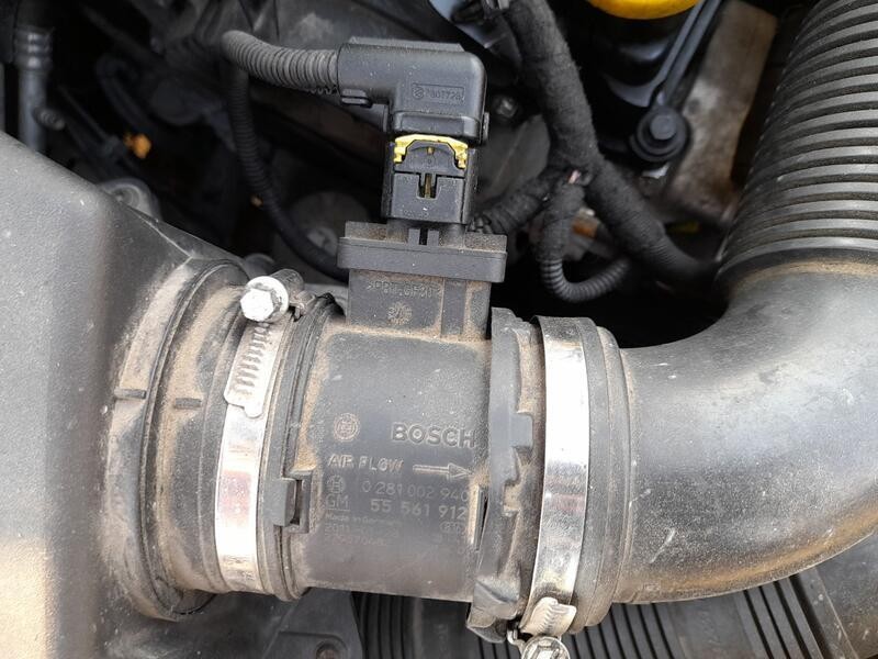 Recambio de caudalimetro para opel meriva b monospace (s10) 1.7 cdti (75) referencia OEM IAM 55561912 BOSCH 0281002940 
