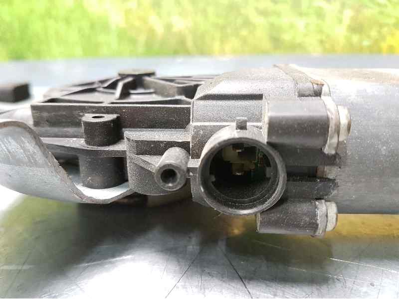 Recambio de elevalunas trasero derecho para renault kangoo acristalada referencia OEM IAM  2 PINS ELECTRICO