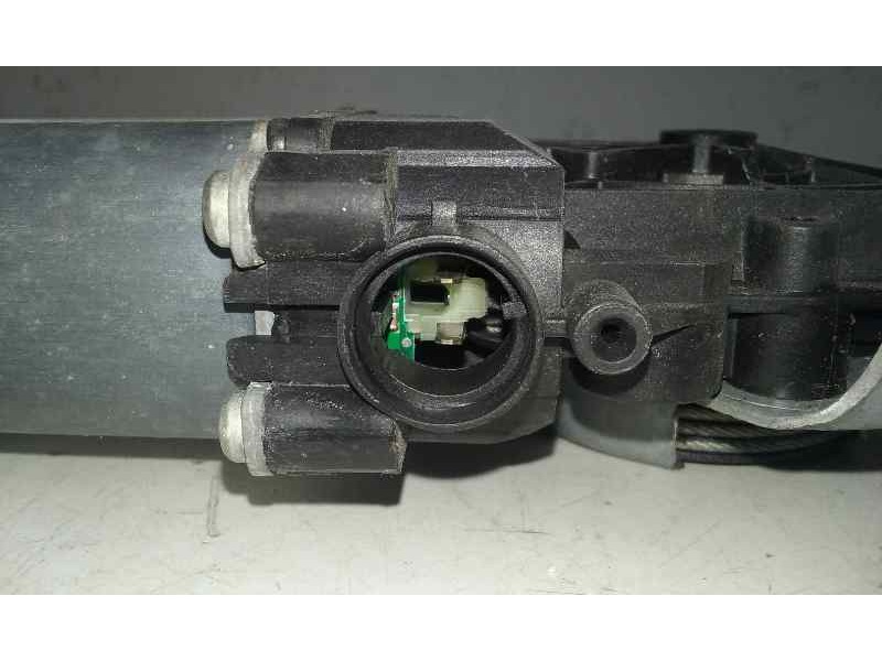 Recambio de elevalunas trasero izquierdo para renault kangoo acristalada referencia OEM IAM  2 PINS ELECTRICO