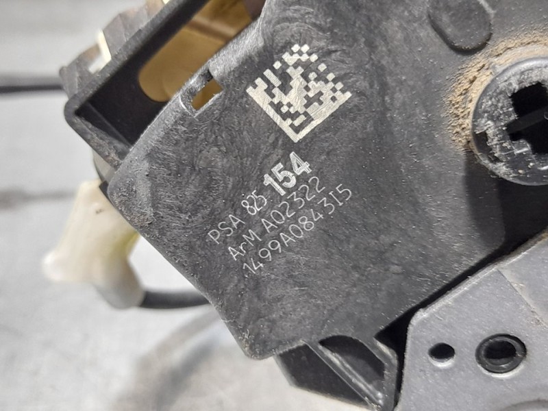 Recambio de cerradura puerta delantera derecha para peugeot 3008 premium referencia OEM IAM 9800623380  