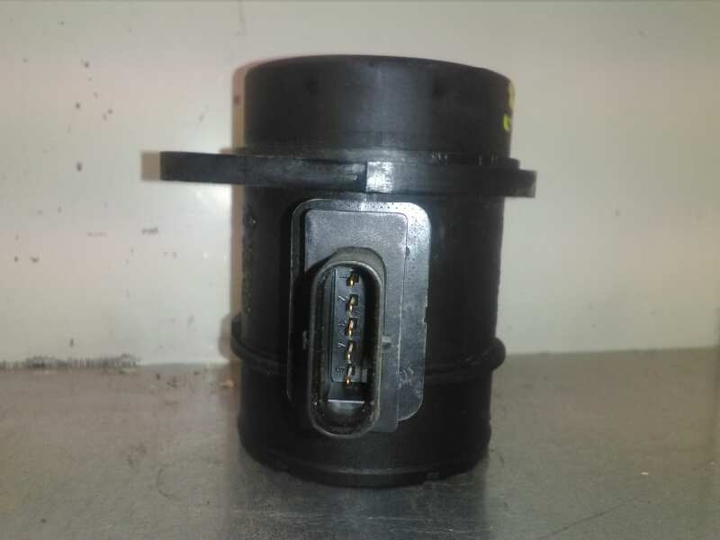 Recambio de caudalimetro para hyundai i30 comfort referencia OEM IAM 9220930004  