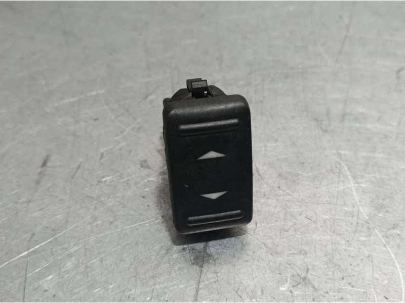 Recambio de mando elevalunas trasero derecho para ford kuga (cbv) titanium referencia OEM IAM 7M5T14529AA  