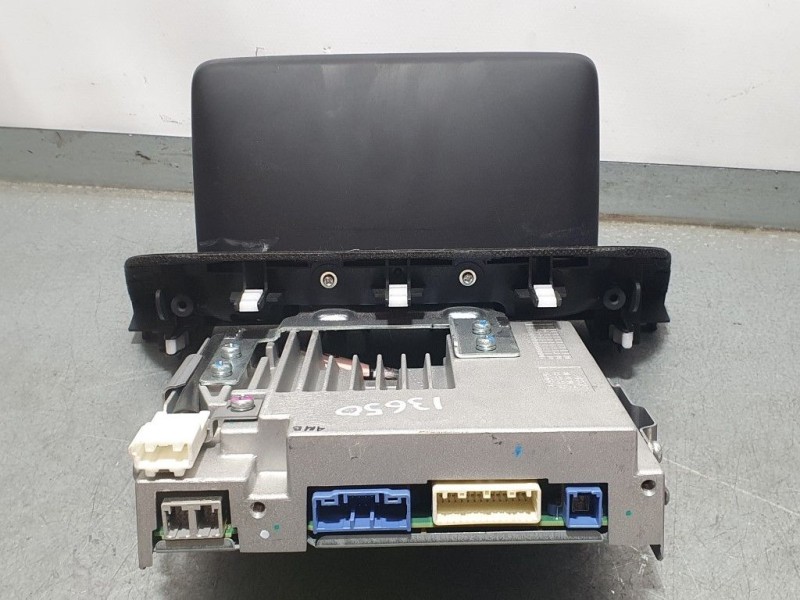 Recambio de sistema navegacion gps para mazda 3 lim. () style referencia OEM IAM 2844035REV09 2013DJ6990 JOHNSON CONTROLS