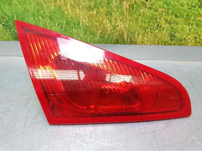 Recambio de piloto trasero izquierdo para mitsubishi colt berlina 3 (cz) 1.1 inform referencia OEM IAM MN105623  INTERIOR