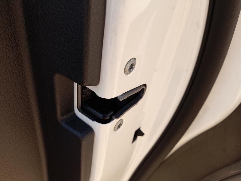 Recambio de cerradura puerta trasera derecha para mercedes-benz gla (h247) gla 200 d (247.712) referencia OEM IAM A0997303301  