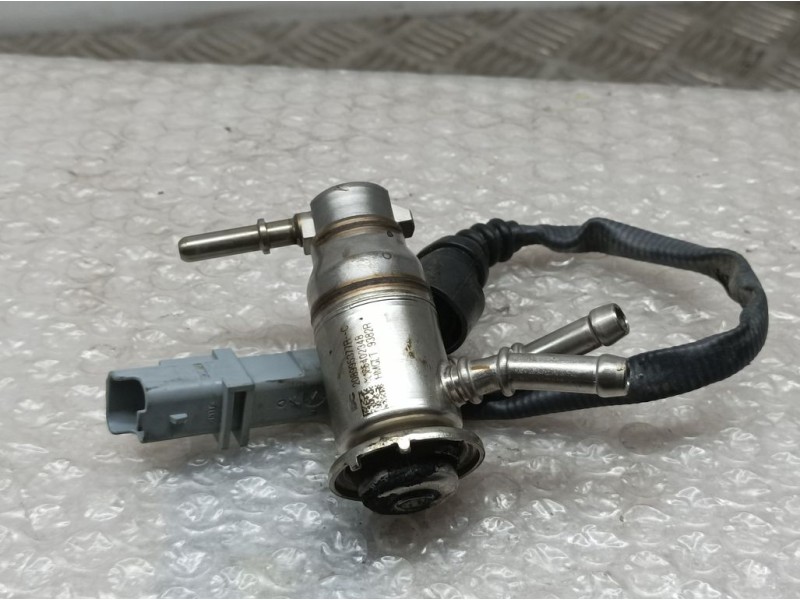 Recambio de inyector adblue para renault clio v business referencia OEM IAM 208995377R K165402348 