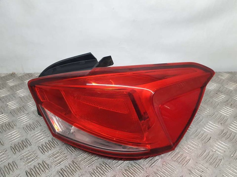 Recambio de piloto trasero derecho para seat ibiza (kj1) reference referencia OEM IAM 6F0945096D 2SK229701296802 HELLA