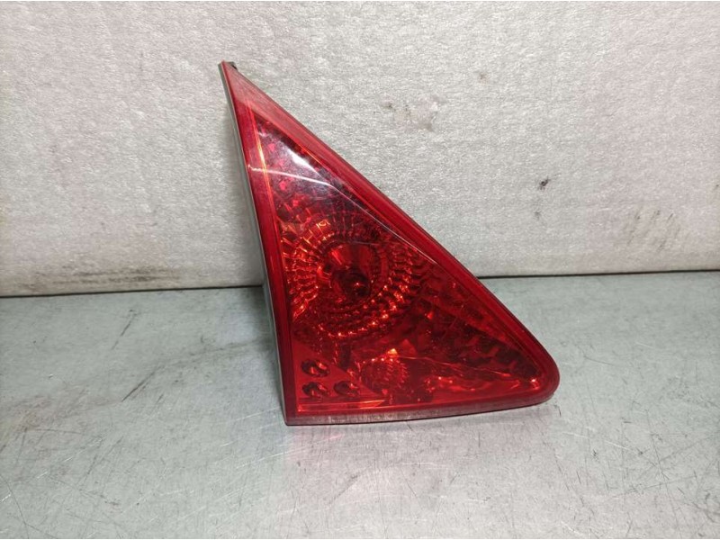 Recambio de piloto trasero izquierdo para peugeot 3008 premium referencia OEM IAM 9683461080  INTERIOR