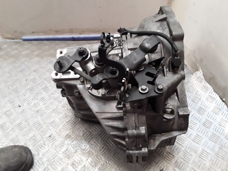 Recambio de caja cambios para hyundai i40 i (vf) 1.7 crdi referencia OEM IAM SB55JM 4300024A30 6 Velocidades 009857