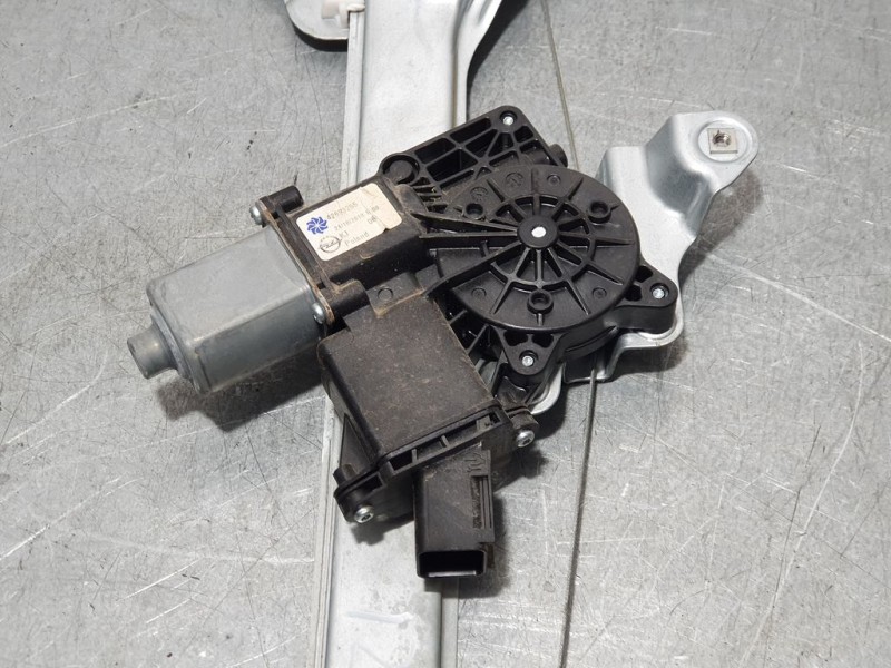 Recambio de elevalunas trasero izquierdo para opel mokka x innovation referencia OEM IAM 42693255 7 PINS ELECTRICO