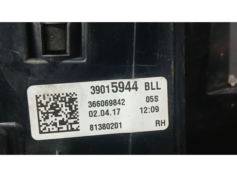 Recambio de piloto trasero derecho para opel astra k (b16) 1.6 cdti (68) referencia OEM IAM 39015944 ROZADO 