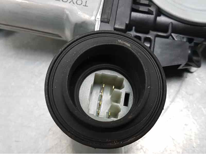 Recambio de elevalunas trasero izquierdo para toyota auris luna referencia OEM IAM AV2621002330  ELECTRICO