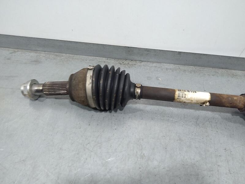 Recambio de transmision delantera izquierda para ford fiesta (cb1) ambiente referencia OEM IAM 8v513b437aaa  fomoco