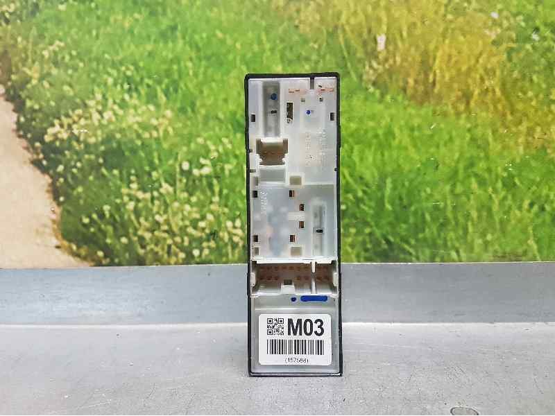 Recambio de mando elevalunas delantero izquierdo para subaru xv sport referencia OEM IAM M03  