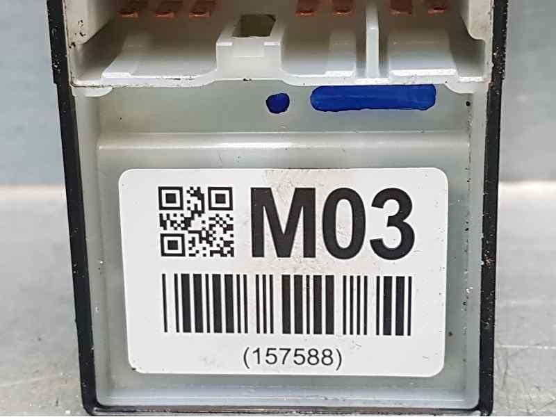 Recambio de mando elevalunas delantero izquierdo para subaru xv sport referencia OEM IAM M03  
