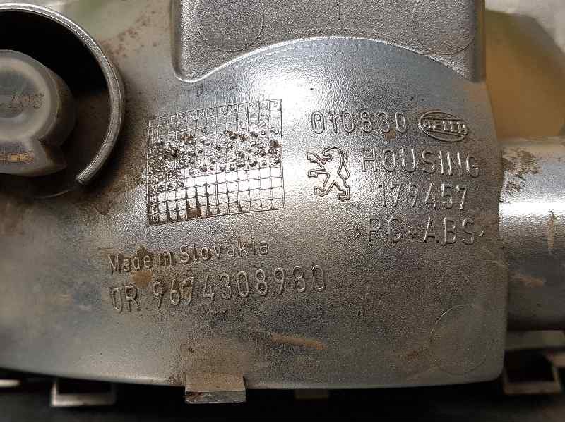 Recambio de piloto trasero central para peugeot 208 active referencia OEM IAM 9674308980 010830 HELLA- TOCADO