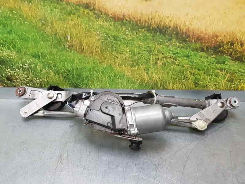 Recambio de motor limpia delantero para toyota auris luna referencia OEM IAM 8511002190  