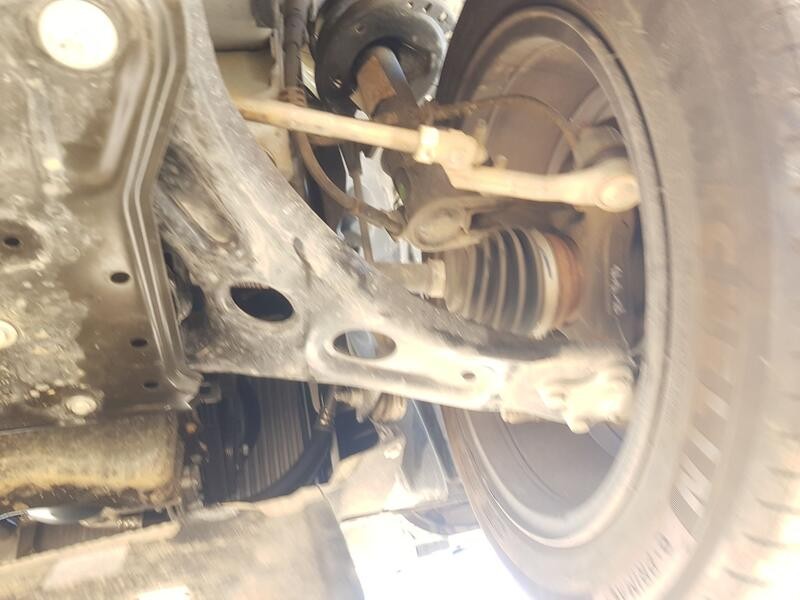 Recambio de brazo suspension inferior delantero derecho para opel corsa f (p2jo) 1.2 (68) referencia OEM IAM 9857897880  