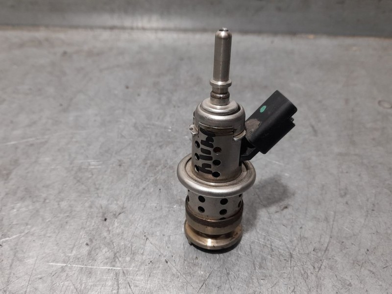 Recambio de inyector adblue para peugeot 308 allure referencia OEM IAM 9813930180  