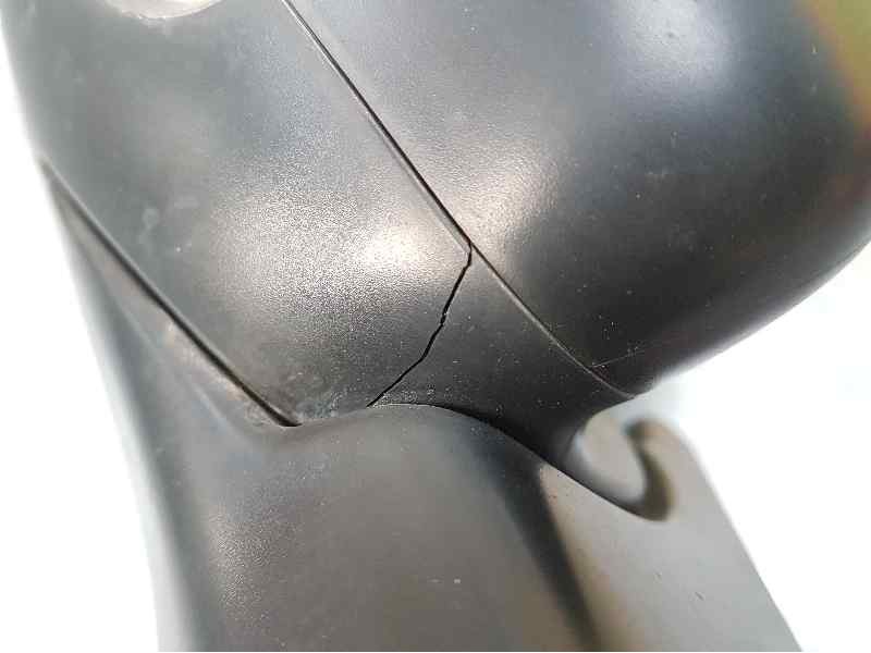 Recambio de retrovisor derecho para peugeot 208 active referencia OEM IAM  TOCADO VER FOTOS C MANDO