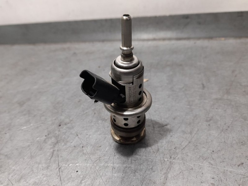 Recambio de inyector adblue para peugeot 308 allure referencia OEM IAM 9813930180  