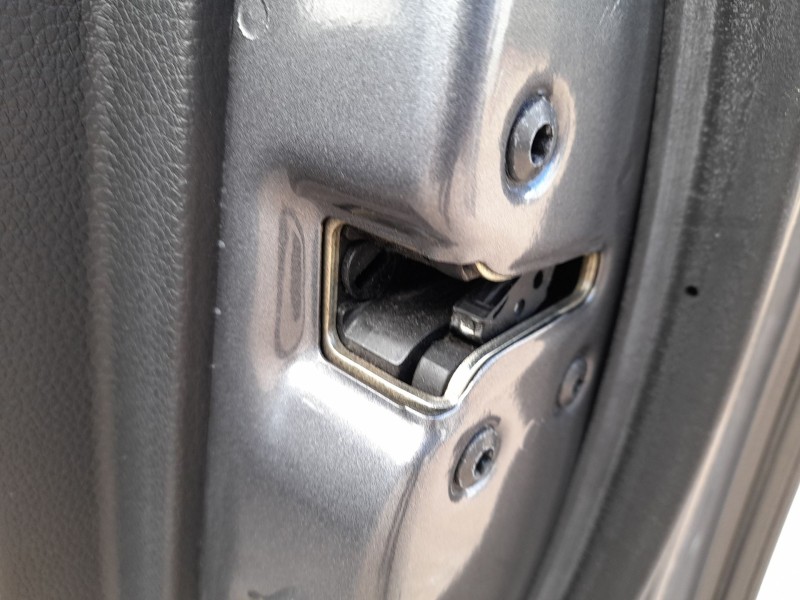 Recambio de cerradura puerta delantera derecha para hyundai i40 i (vf) 1.7 crdi referencia OEM IAM 813203Z000  