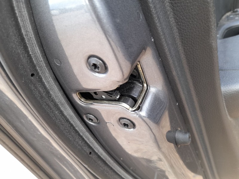 Recambio de cerradura puerta delantera izquierda para hyundai i40 i (vf) 1.7 crdi referencia OEM IAM 813103Z000  