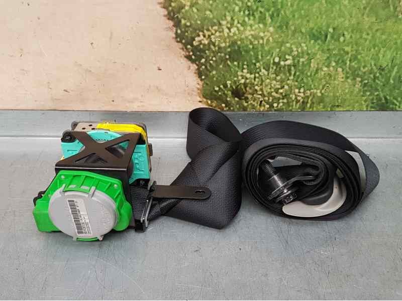 Recambio de pretensor airbag derecho para toyota auris luna referencia OEM IAM 7321002220  TAKATA PETRI