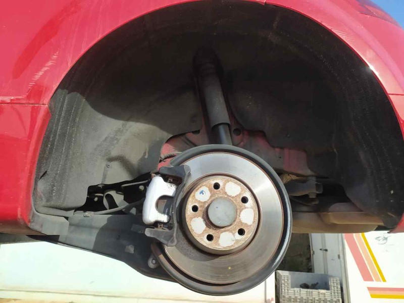 Recambio de plastico pase rueda tras. izq. para audi tt (8j3/8j9) tfsi coupe referencia OEM IAM 8J0810171E  