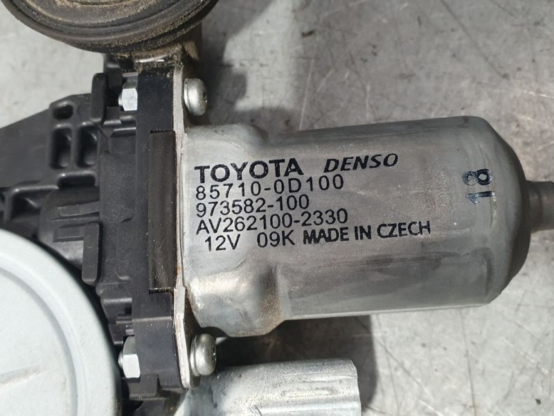 Recambio de elevalunas delantero derecho para toyota auris luna referencia OEM IAM 857100D100 973582100 DENSO ELECTRICO 6 PINS