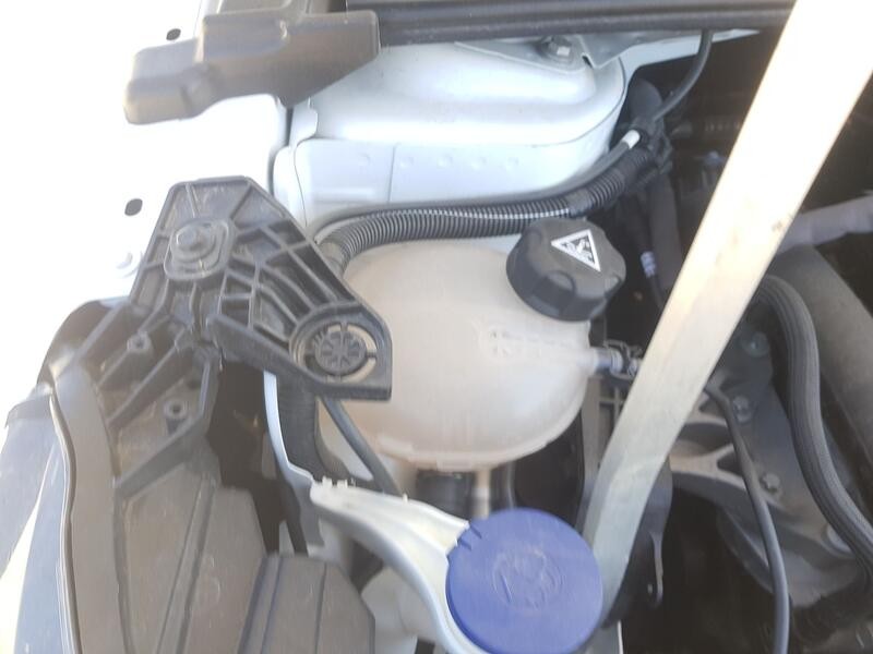 Recambio de deposito expansion para opel corsa f (p2jo) 1.2 (68) referencia OEM IAM 9824198680  