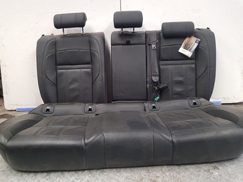 Recambio de asientos traseros para land rover range rover evoque evoque referencia OEM IAM   