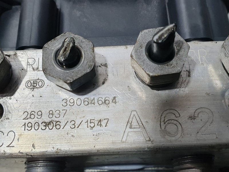 Recambio de abs para opel astra k lim. 5türig business referencia OEM IAM 39064664 269837 