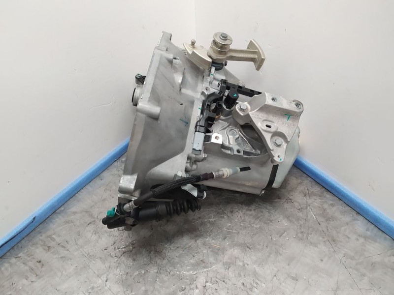 Recambio de caja cambios para peugeot 208 (p2) active referencia OEM IAM 20A707 1133941 5VELOCIDADES