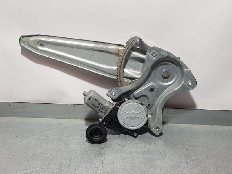 Recambio de elevalunas trasero izquierdo para toyota auris luna referencia OEM IAM 857100D100 973582100 DENSO ELECTRICO 6 PINS