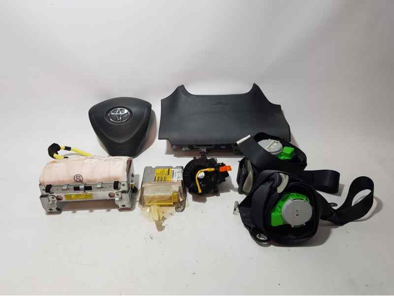Recambio de kit airbag para toyota auris luna referencia OEM IAM   C/ PRETENSORES