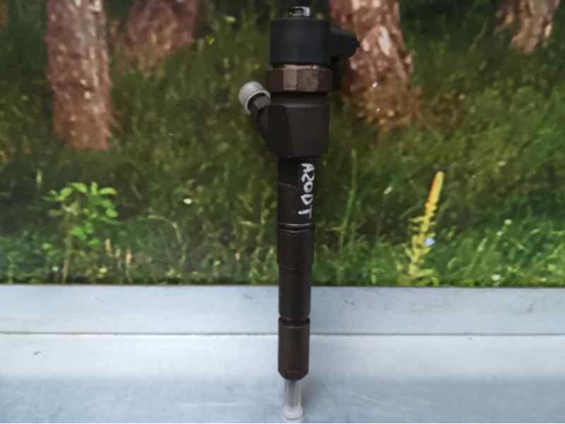 Recambio de inyector para opel insignia sports tourer 2.0 cdti cat referencia OEM IAM 55577668 0445110423 BOSCH