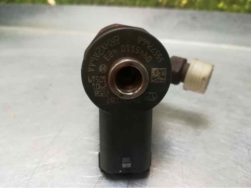 Recambio de inyector para opel insignia sports tourer 2.0 cdti cat referencia OEM IAM 55577668 0445110423 BOSCH