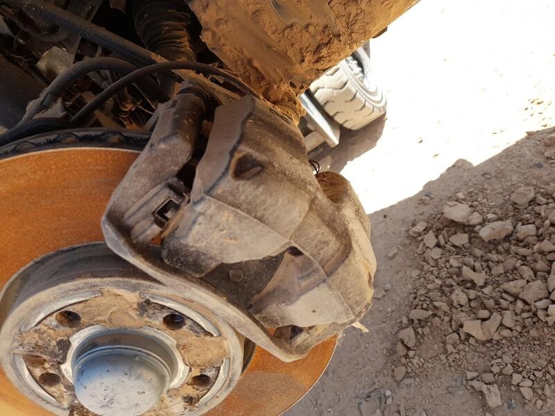 Recambio de pinza freno delantera derecha para mercedes-benz gla (h247) gla 200 d (247.712) referencia OEM IAM 2474213800  