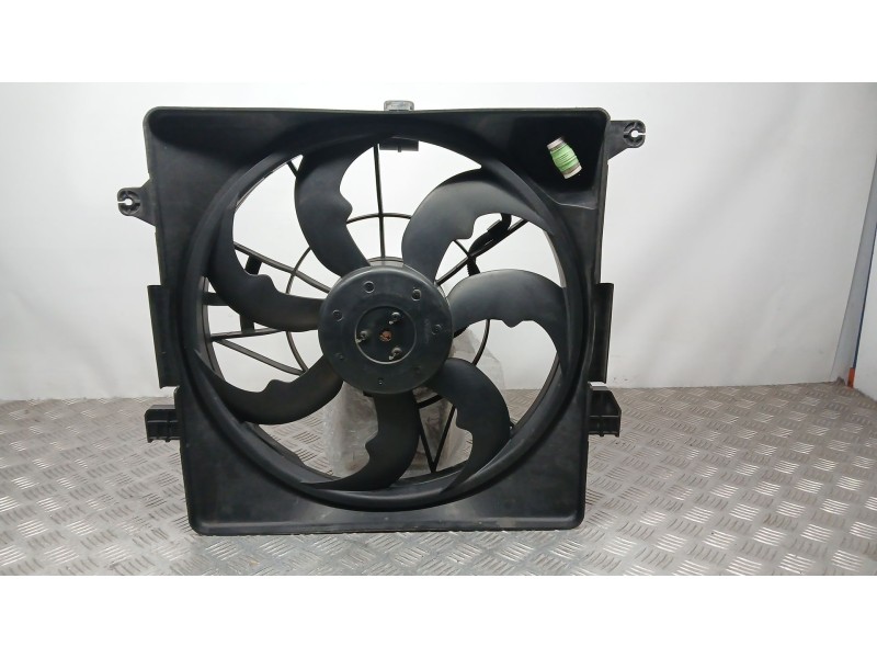 Recambio de electroventilador para hyundai i40 i (vf) 1.7 crdi referencia OEM IAM 253803Z101  