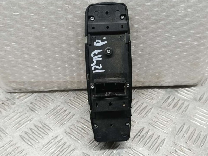 Recambio de mando elevalunas delantero izquierdo para jeep cherokee limited 4wd referencia OEM IAM 68271208AA 10130140 