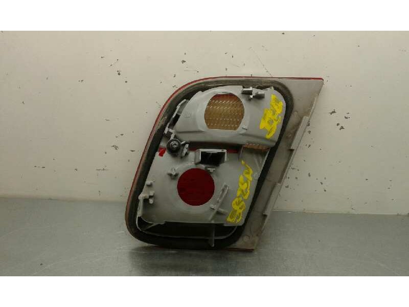 Recambio de piloto trasero izquierdo para bmw serie 3 berlina (e46) 320d referencia OEM IAM 63218364921  INTERIOR