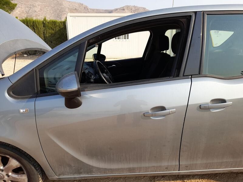 Recambio de puerta delantera izquierda para opel meriva b monospace (s10) 1.7 cdti (75) referencia OEM IAM 39144651  