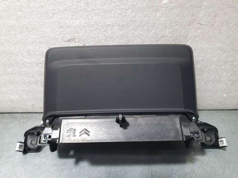 Recambio de sistema navegacion gps para peugeot 3008 gt line referencia OEM IAM 9828418380  