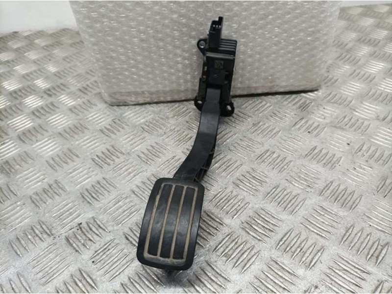 Recambio de potenciometro pedal para toyota proace furgon referencia OEM IAM 9839353480  