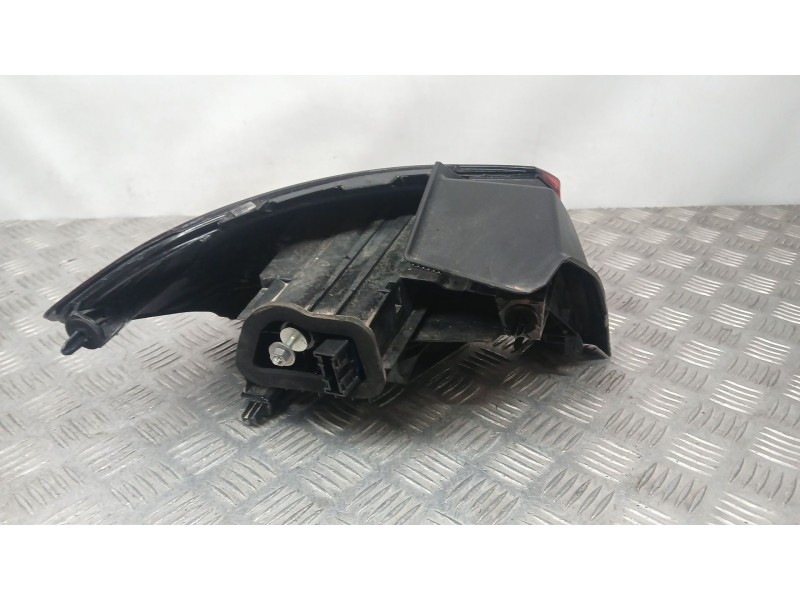 Recambio de piloto trasero derecho exterior para opel corsa f (p2jo) 1.2 (68) referencia OEM IAM 9829317280 VALEO ROZADO 9019415